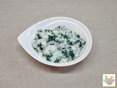 ほうれん草としらすのパン粥
