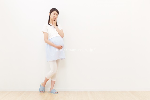 悲しい妊婦さん