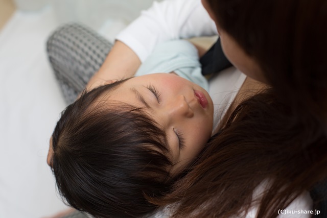 発熱でしんどい子供