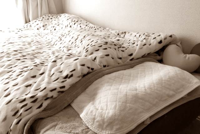 枕とベッド